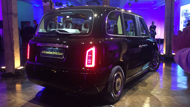 Taxi trasero de Londres London-Taxi-Rear-640x350