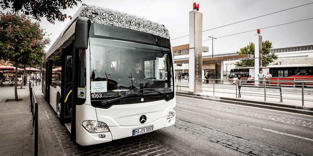 daimler-mercedes-benz-citaro-electric-bus-prototype-03