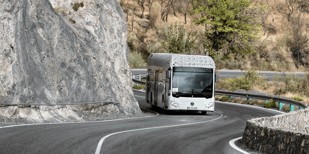 daimler-mercedes-benz-citaro-electric-bus-prototype-04