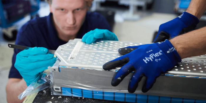 bmw-células-de-batería-prototipo-simbólico-imagen-02