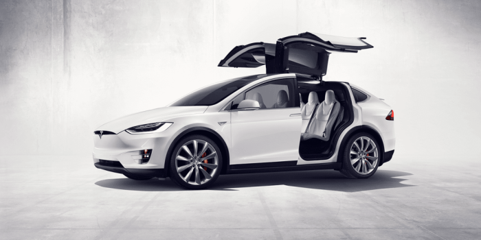 Tesla model x elektroauto falcon wings