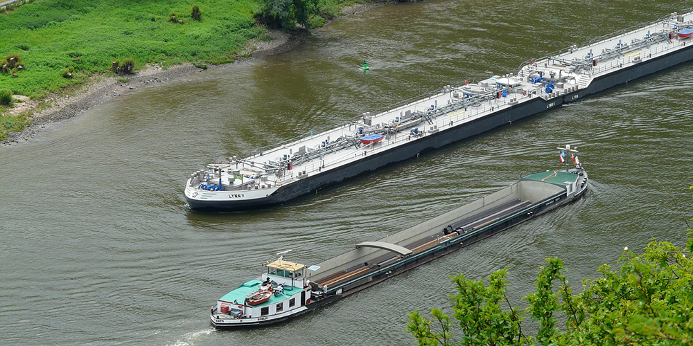 inland-shipping-shipbolic-picture-pixabay