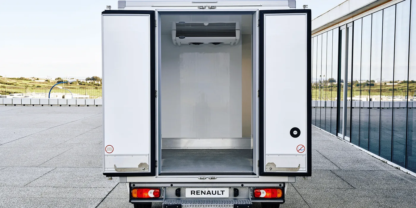 renault master ze 2018 01 renault-master-ze-2018-01