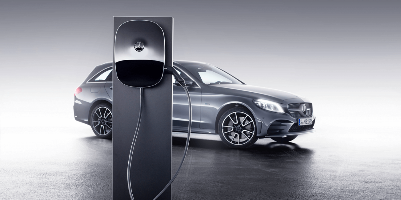 mercedes-benz-phev-ladestation-charging-station-01