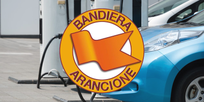 enel-x-ladestation-charging-station-bandiera-arancione