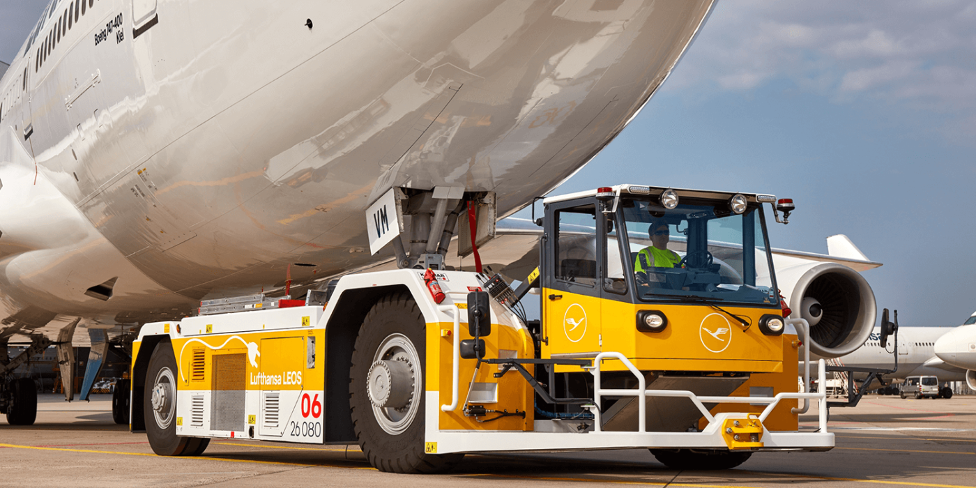 lufthansa frankfurt am main eschlepper kalmar 03 lufthansa-frankfurt-am-main-eschlepper-kalmar-03