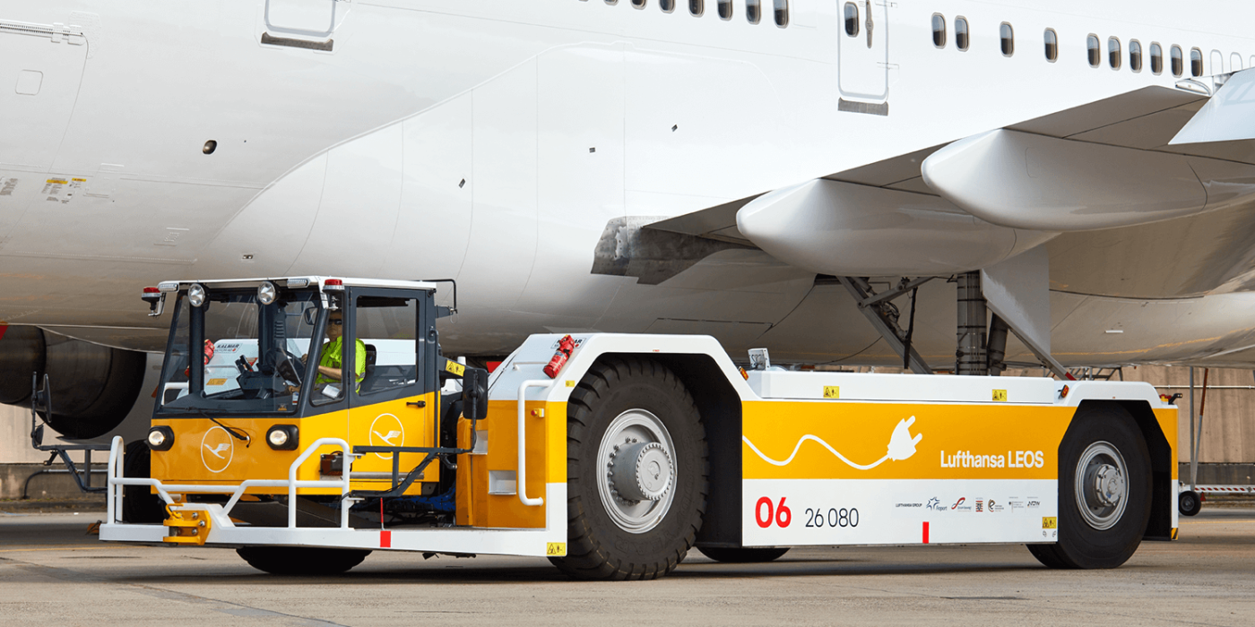lufthansa frankfurt am main eschlepper kalmar 05 lufthansa-frankfurt-am-main-eschlepper-kalmar-05