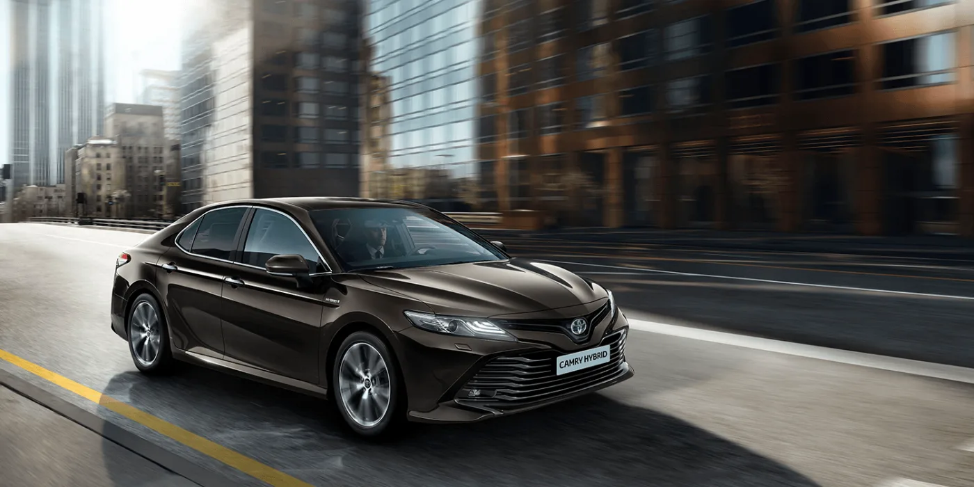 toyota-camry-híbrido-2019-min