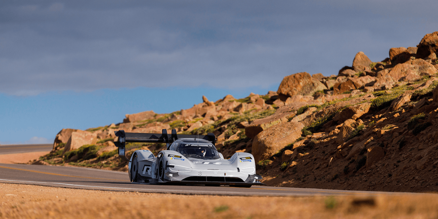 volkswagen-id-r-pikes-peak-race-2018-01