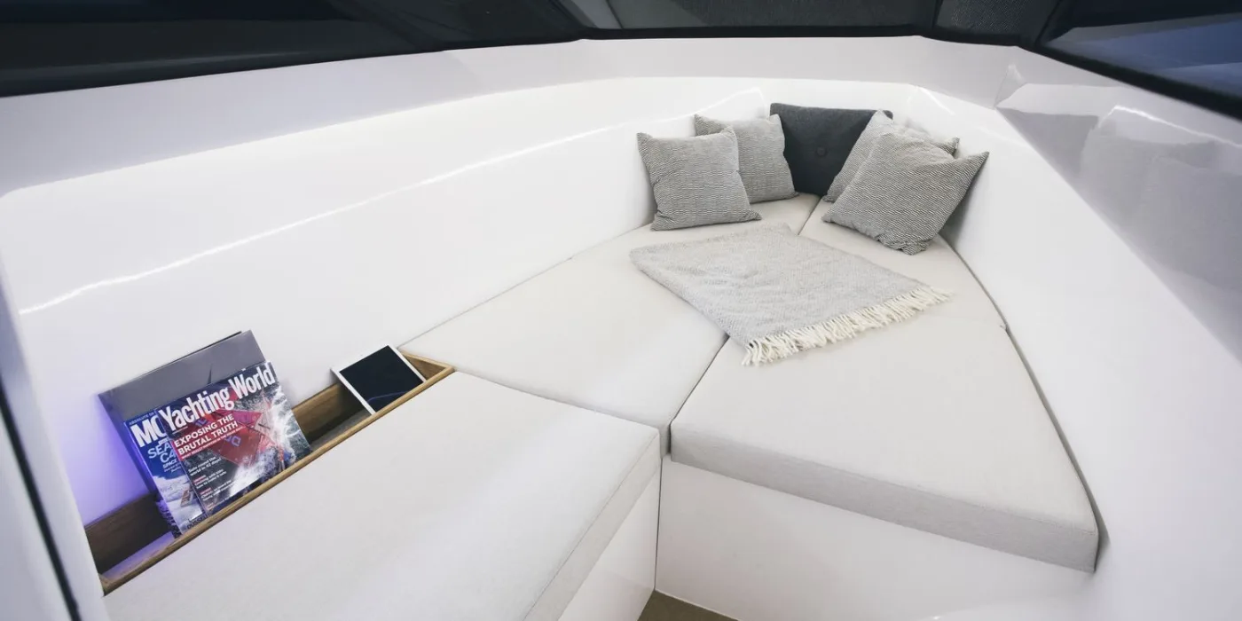 q yachts q30 04 q-yachts-q30-04