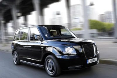 levc-tx-taxi-03-min