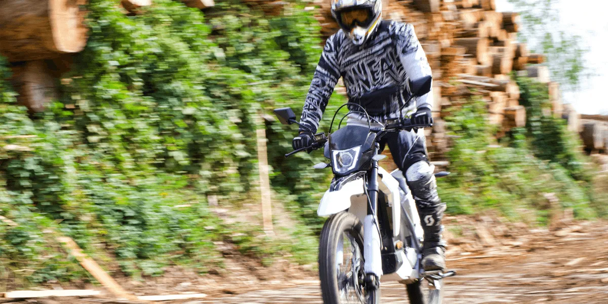 trinity electric vehicles neon x motocicleta eléctrica elektro motorrad 2018 03 trinity-electric-vehicles-neon-x-electric-motorcycle-elektro-motorrad-2018-03