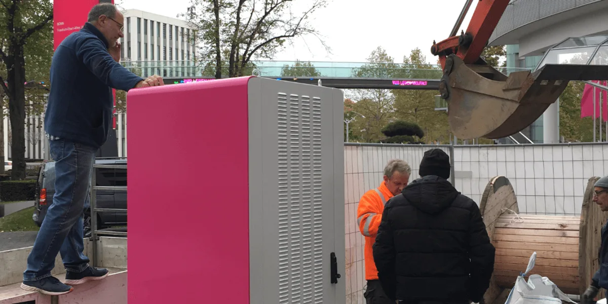 deutsche telekom ladestation charging station 02 deutsche-telekom-ladestation-charging-station-02