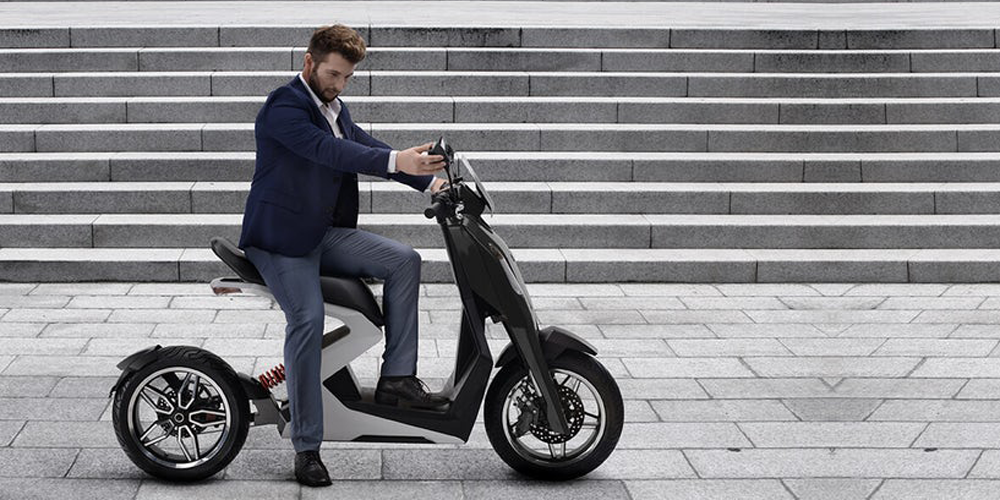 zapp-i300-electric-scooter-elektro-roller-05