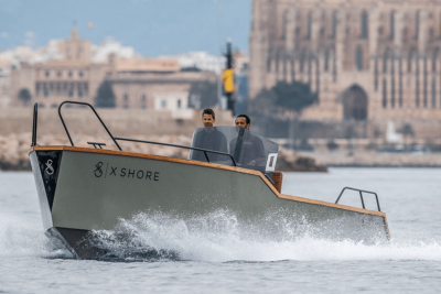 x-shore-yacht-tender-with-torqeedo-drive-03 (1)