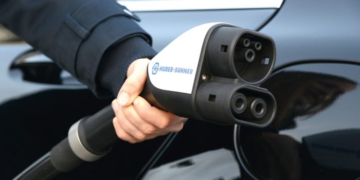 Huber Suhner HPC Stecker CCS