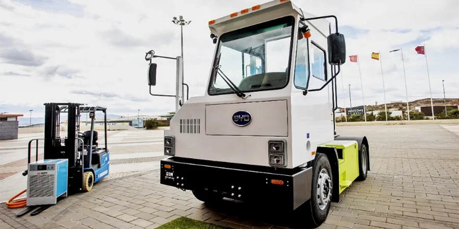 byd q1m yard tractor sattelschlepper byd-q1m-yard-tractor-sattelschlepper