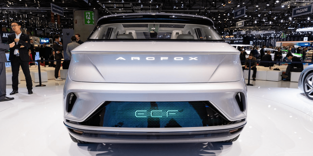 arcfox-ecf-genfer-autosalon-2019-01-min