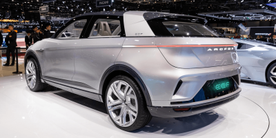 arcfox-ecf-genfer-autosalon-2019-02-min