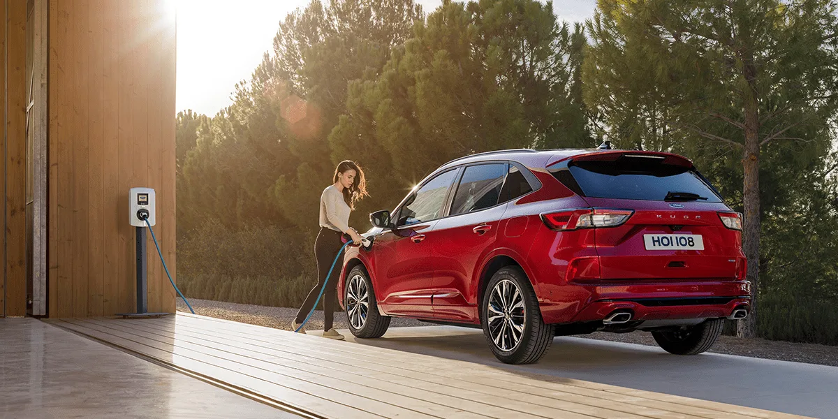 ford kuga phev 2019 03 min ford-kuga-phev-2019-03-min