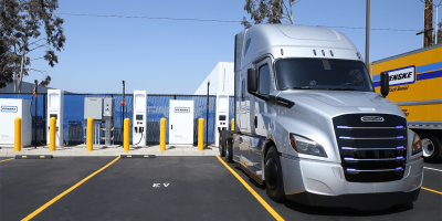 penske-truck-leasing-charging-station-usa-min