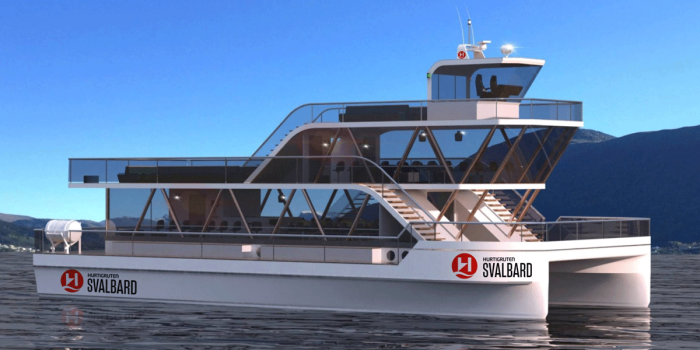 hurtigruten-svalbard-brim-explorer-katamaran-catamaran