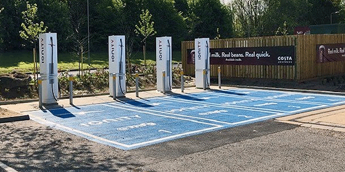 ionity-hpc-charging-station-ladestation-uk-grossbritannien