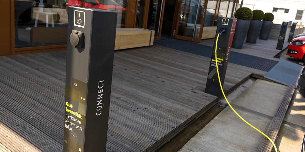 gp-joule-ladestation-charging-station-daniel-boennighausen-02-min