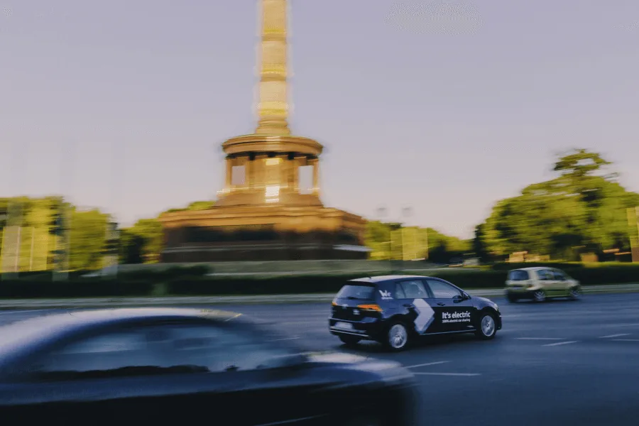 volkswagen weshare e golf carsharing berlin 07 e1704382263979 volkswagen-weshare-e-golf-carsharing-berlin-07