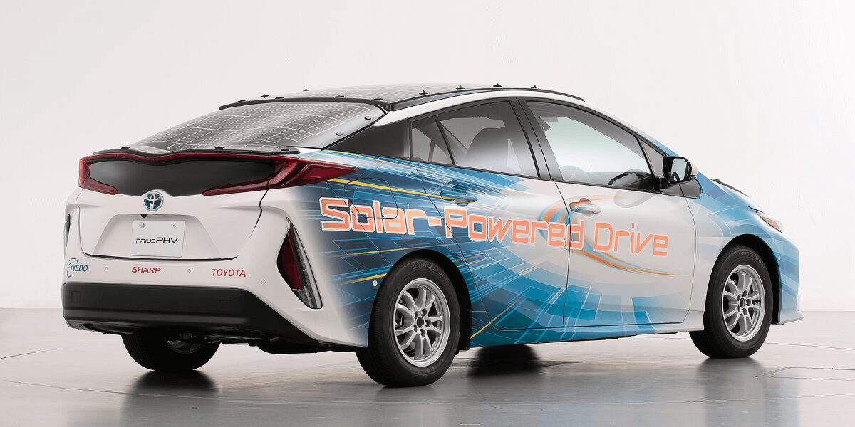 toyota prius phev solar powered 03 toyota-prius-phev-solar-powered-03