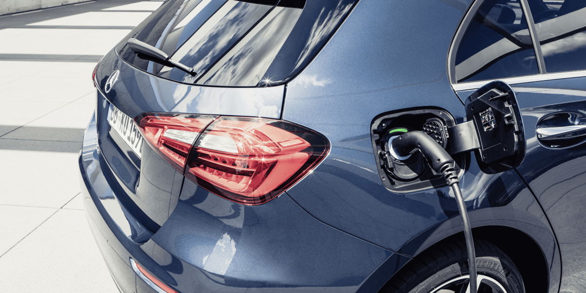 mercedes-benz-a-250-e-phev-2019-05