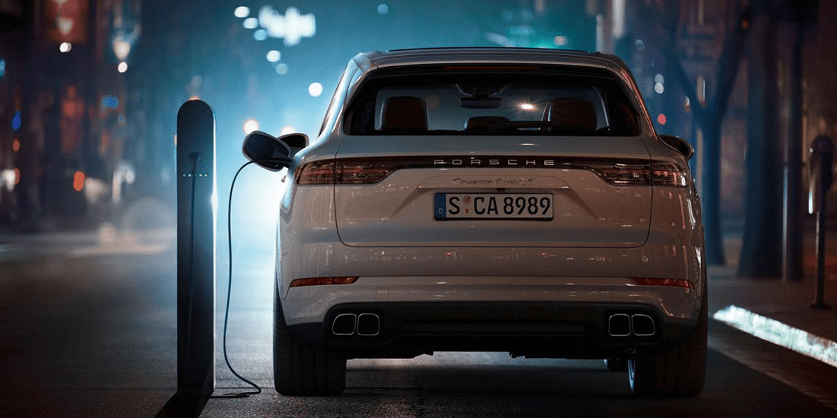 porsche-cayenne-turbo-s-e-hybrid-2019-07-min