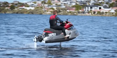 rev-waveflyer