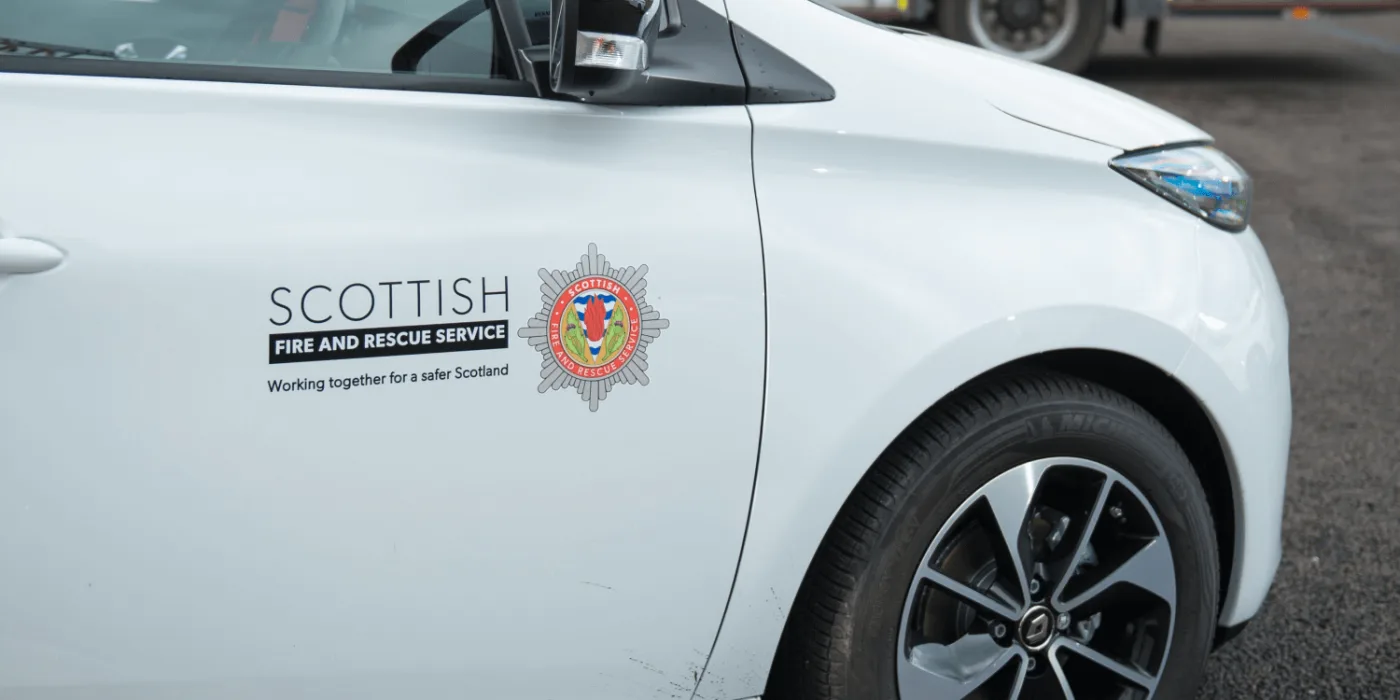 scottish fire and rescue service renault zoe feuerwehr fire brigade schottland scotland 2019 02 min scottish-fire-and-rescue-service-renault-zoe-feuerwehr-fire-brigade-schottland-scotland-2019-02-min