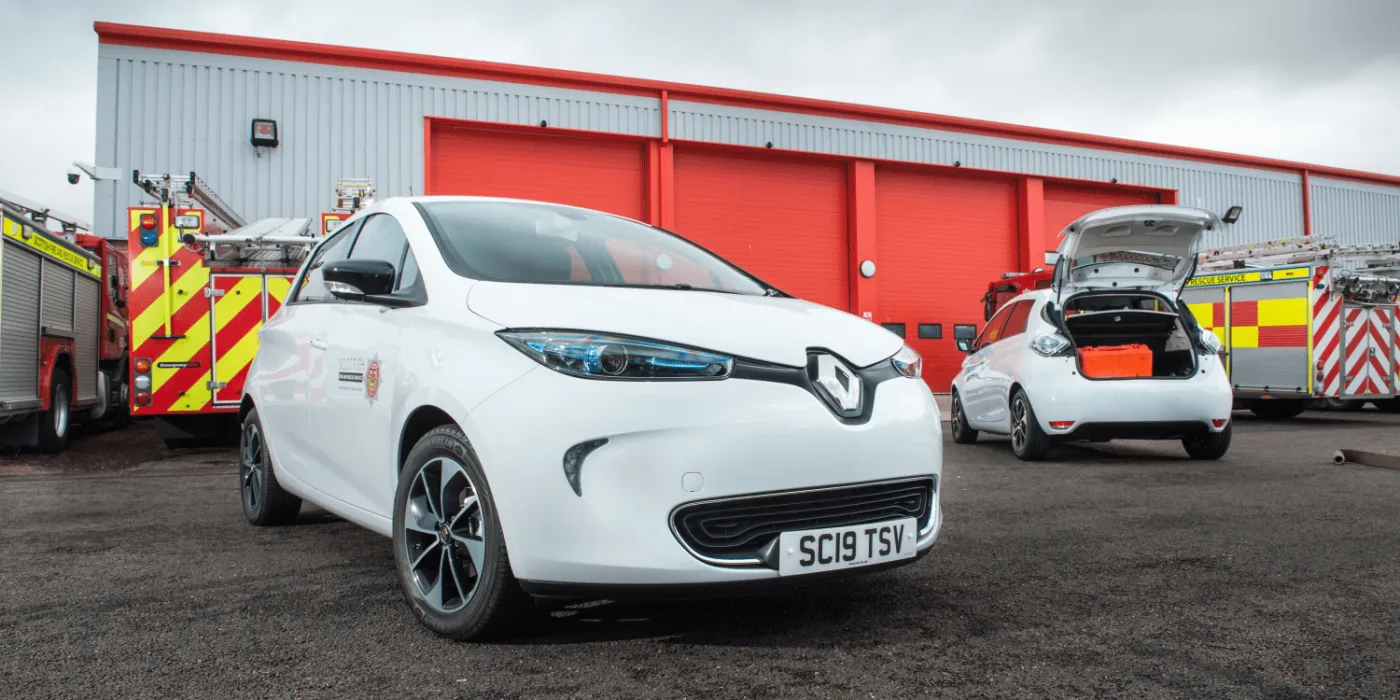 scottish fire and rescue service renault zoe feuerwehr fire brigade schottland scotland 2019 05 min scottish-fire-and-rescue-service-renault-zoe-feuerwehr-fire-brigade-schottland-scotland-2019-05-min