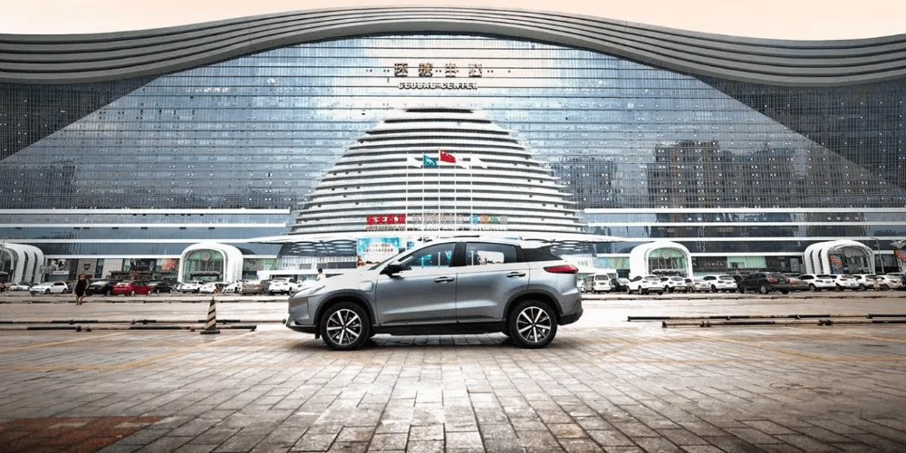 xpeng g3 2020 elektroauto coche eléctrico china 01 min xpeng-g3-2020-elektroauto-electric-car-china-01-min