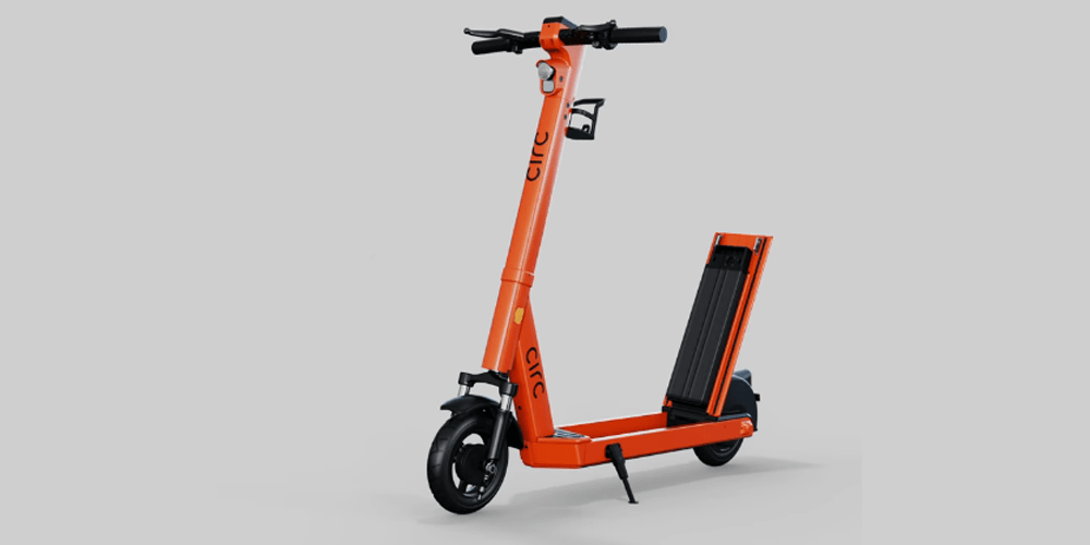 circ e tretroller electric kick scooter akku tausch battery swapping 2019 01 min circ-e-tretroller-electric-kick-scooter-akku-tausch-battery-swapping-2019-01-min