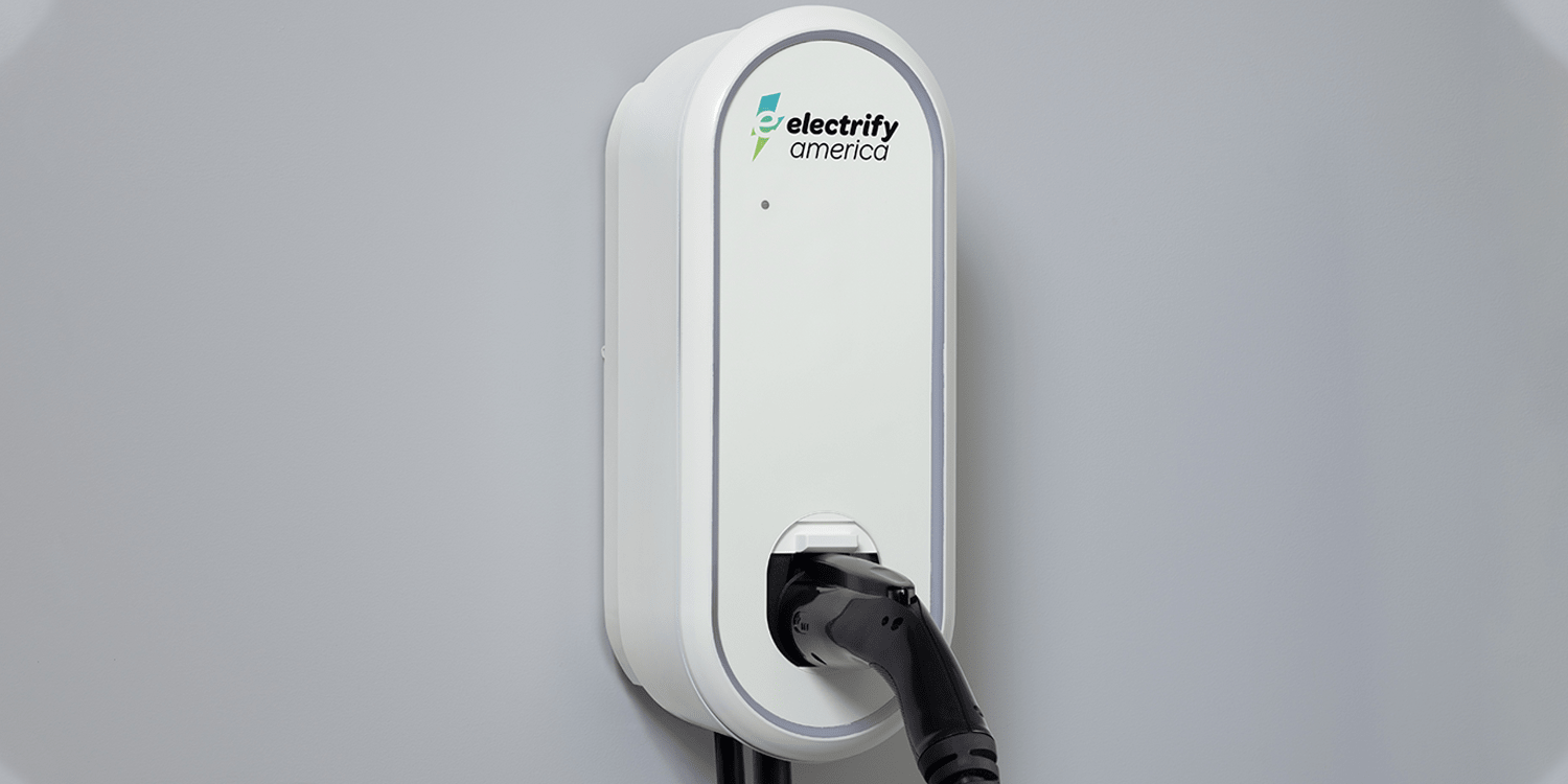 electrify america ladestation charging station wallbox 2019 02 min electrify-america-ladestation-charging-station-wallbox-2019-02-min