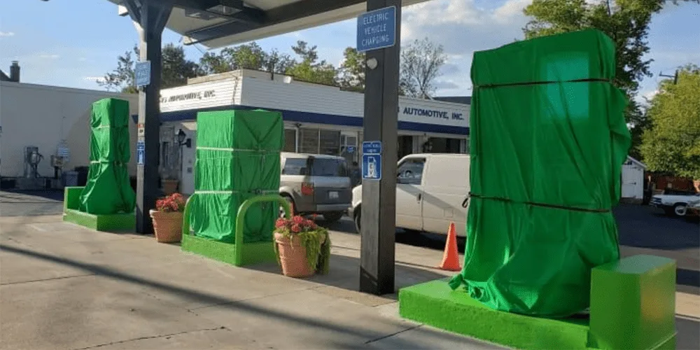 gasolinera-convertidor-a-estación-de-carga-corto-circuito-min