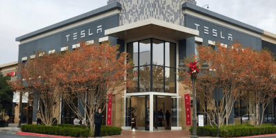 tesla-store-2019-002-min