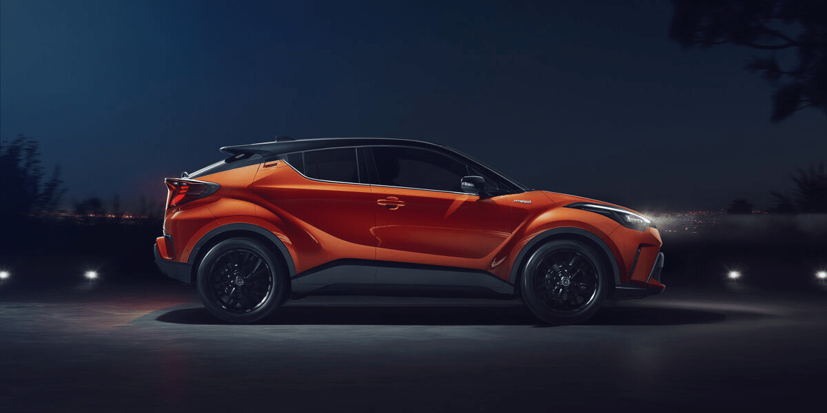 toyota-c-hr-hybrid-2019-002-min