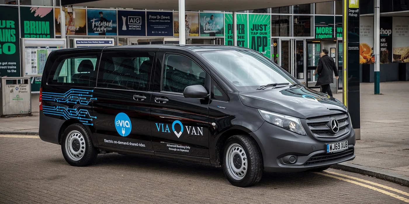 viavan mercedes benz evito tourer uk milton keynes 2019 04 min viavan-mercedes-benz-evito-tourer-uk-milton-keynes-2019-04-min