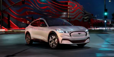ford-mustang-mach-e-2019-06-min