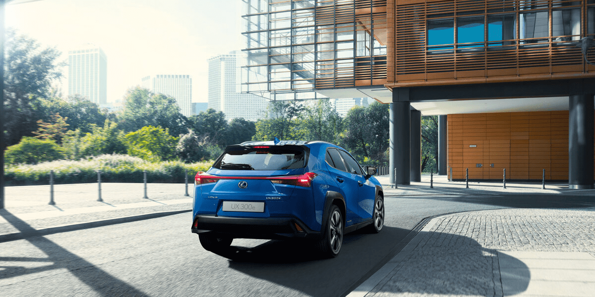 lexus ux 300e 2019 07 min lexus-ux-300e-2019-07-min