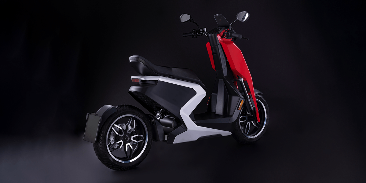 zapp-i300-e-roller-electric-scooter-2019-05-min