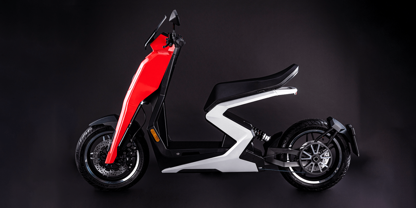 zapp-i300-e-roller-electric-scooter-2019-06-min
