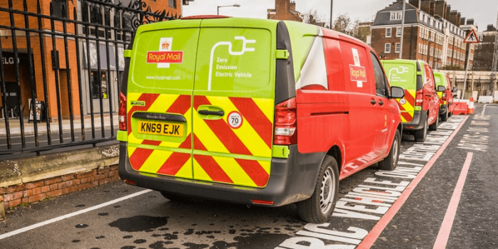 Mercedes benz evito royal mail londres