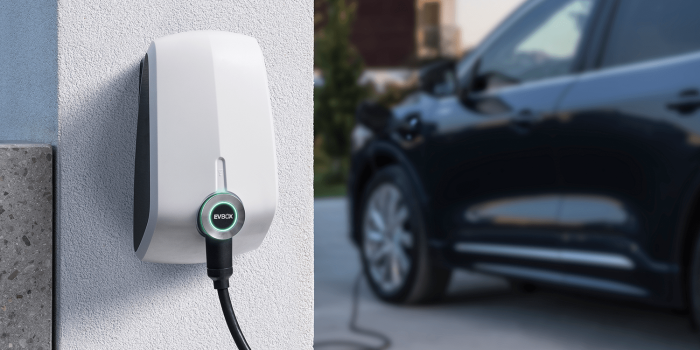 Ford mustang mach e ladestation charging station wallbox evbox min