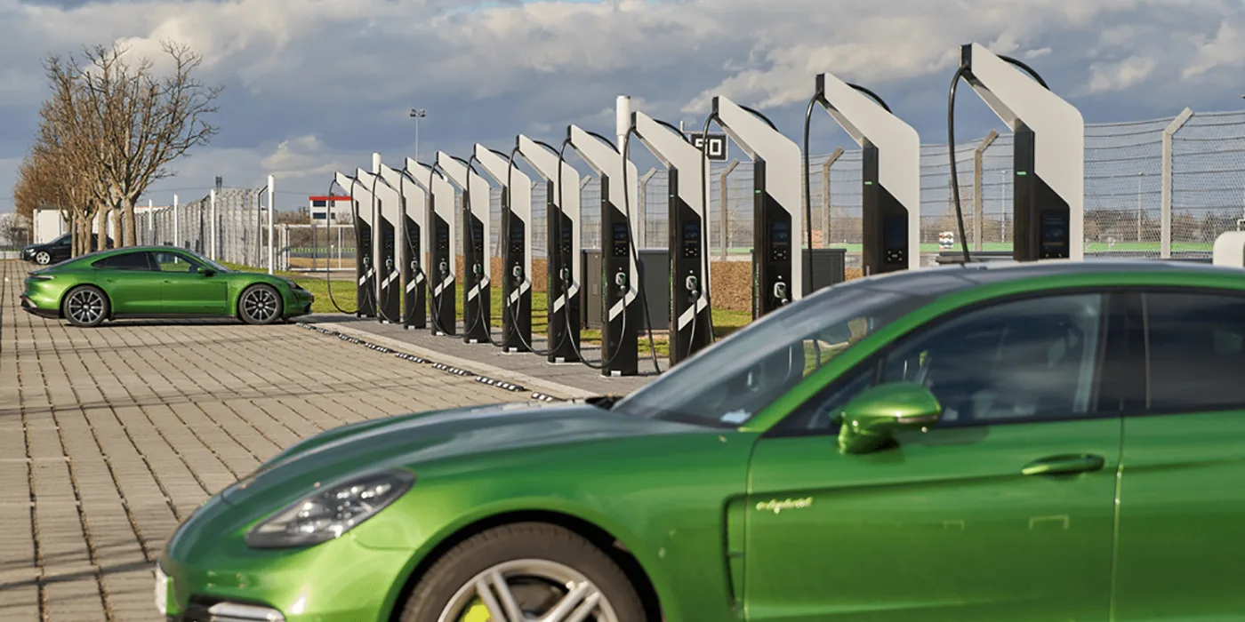 porsche taycan leipzig ladestation charging station 2020 01 min porsche taycan leipzig ladestation charging station 2020 01 min
