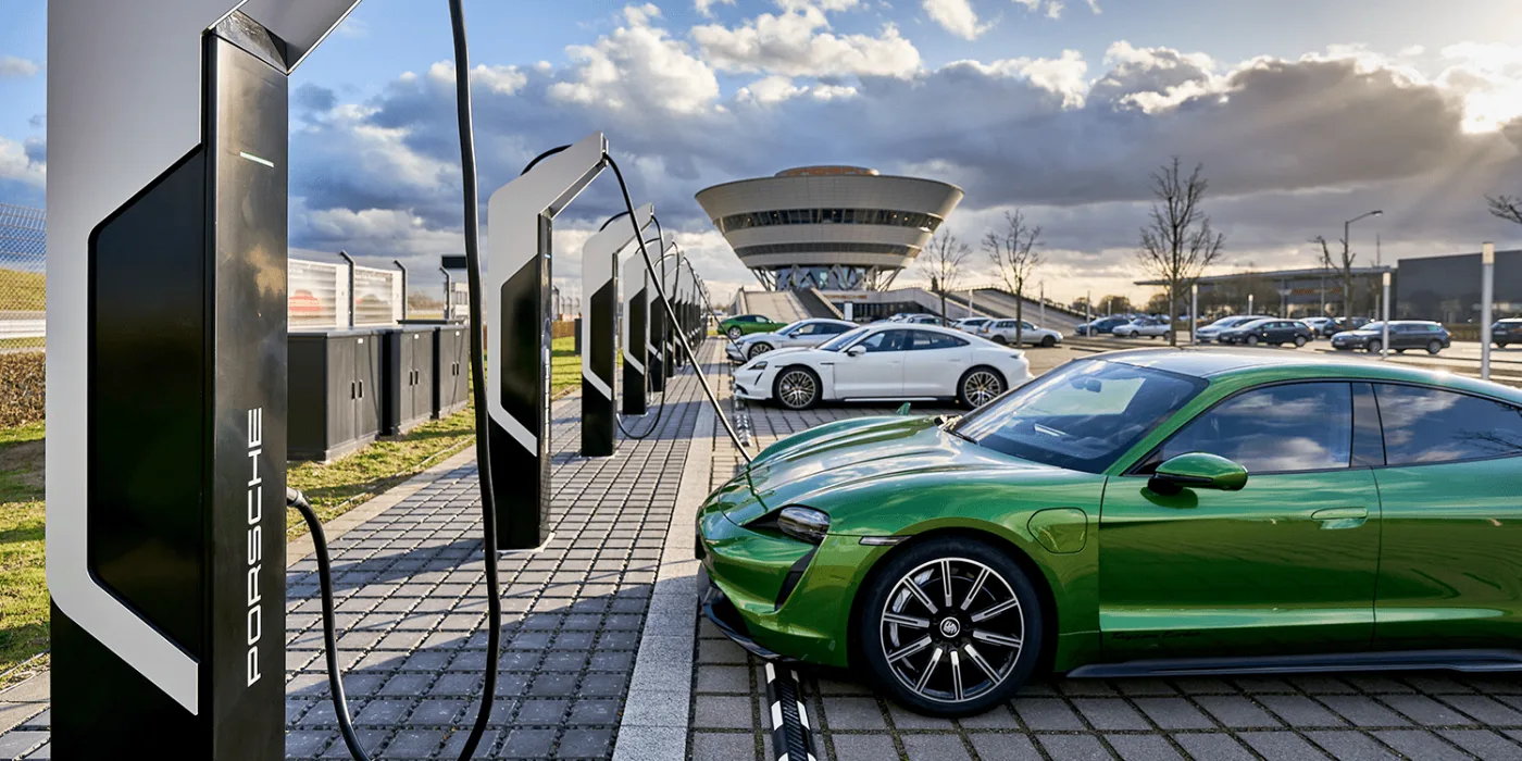 porsche taycan leipzig ladestation charging station 2020 03 min porsche taycan leipzig ladestation charging station 2020 03 min